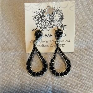 Elegant Black Drop Earrings